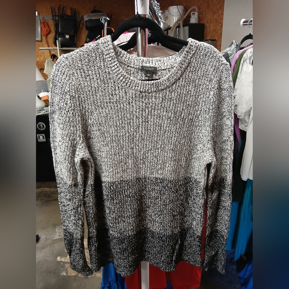 ANN TAYLOR BLACK WHITE GRAY LONG SLEEVE SWEATER SZ L